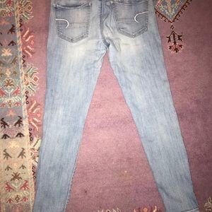 American Eagle Light Washed Jeans